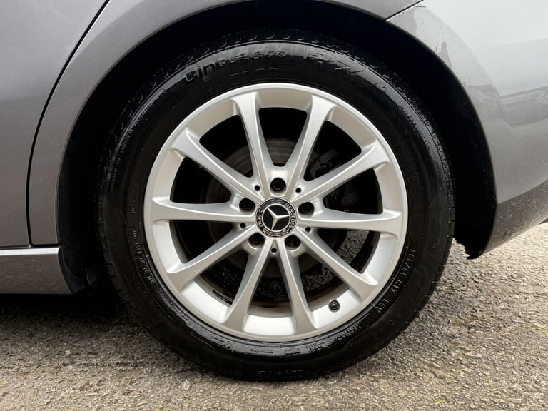 MERCEDES-BENZ A CLASS 1.5 A180d Sport 2019