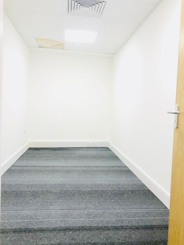 Beauty Rooms to rent in to rent in Hammersmith W6