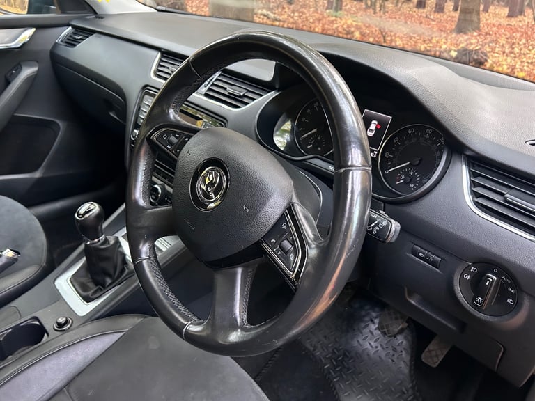 SKODA OCTAVIA ELEGANCE TDI CR 2014 FOR SPARES AND REPAIRS, COOLANT ISSUE