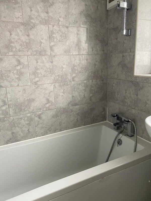 Large double room with garden access - All Bills included