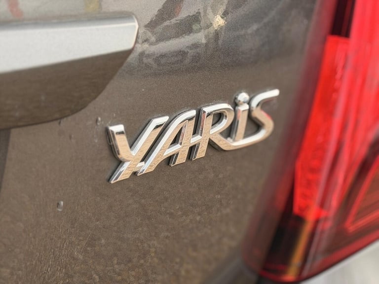 2015 Toyota Yaris 1.4 D-4D Icon Euro 6 5dr Hatchback Diesel Manual