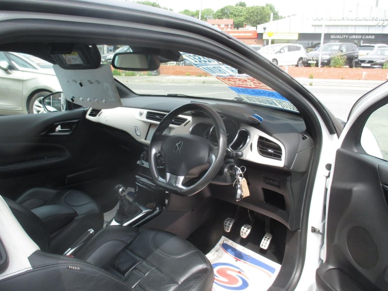 2015 DS Automobiles DS 3 1.6 BlueHDi Ultra Prestige Euro 6 (s/s) 3dr HATCHBACK Diesel Manual