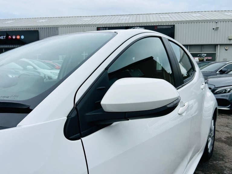 2022 Toyota Yaris 1.5 VVT-h Icon E-CVT Euro 6 (s/s) 5dr HATCHBACK Petrol/Electric Hybrid Automatic