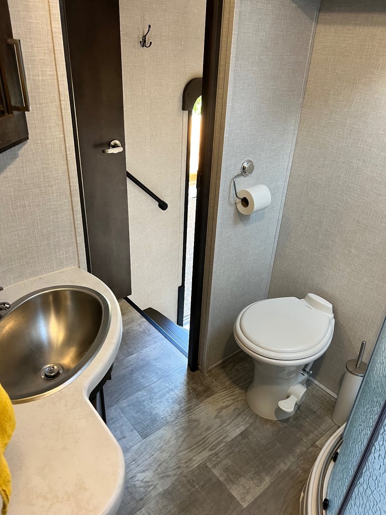 American 5th wheel 