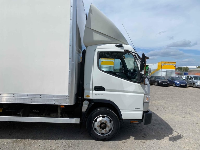 MITSUBISHI FUSO CANTER 7C18 7.5 TONNE BOX VAN 2021 – CN70 UYH