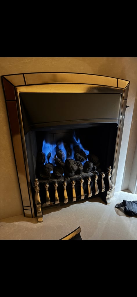 Living Flame Gas Fire & Surround
