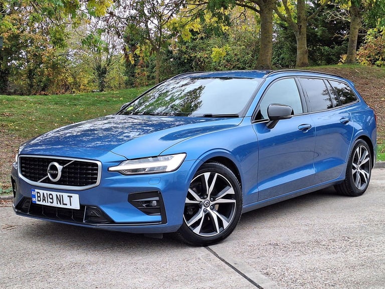 image for VOLVO V60 2.0 R-Design Plus D4 2019