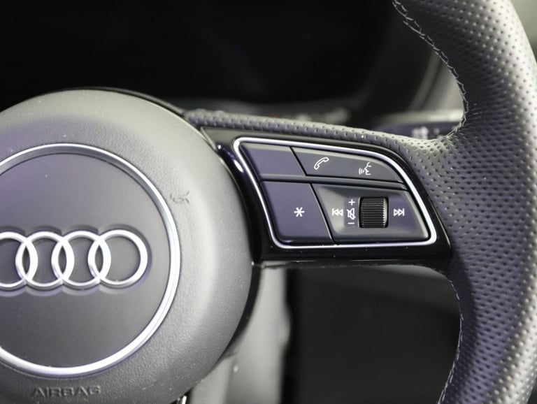 2024 Audi Q2 35 TFSI S Line 5dr S Tronic ESTATE PETROL Automatic