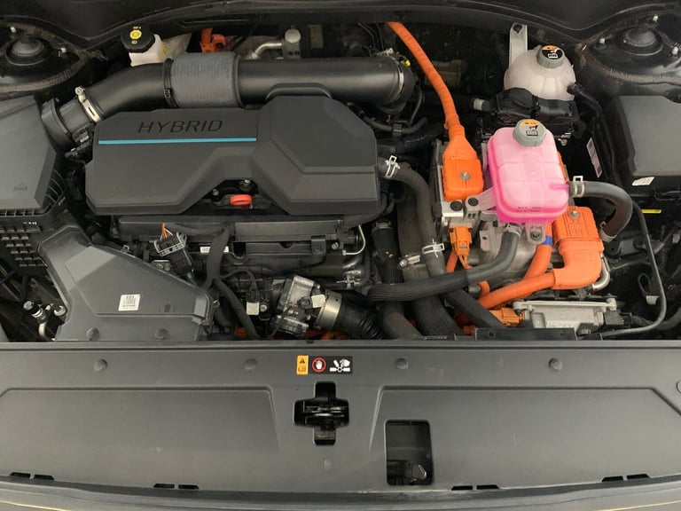2022 Hyundai Santa Fe 1.6 TGDi Hybrid Premium 5dr 4WD Auto ESTATE PETROL/ELECTRIC Automatic