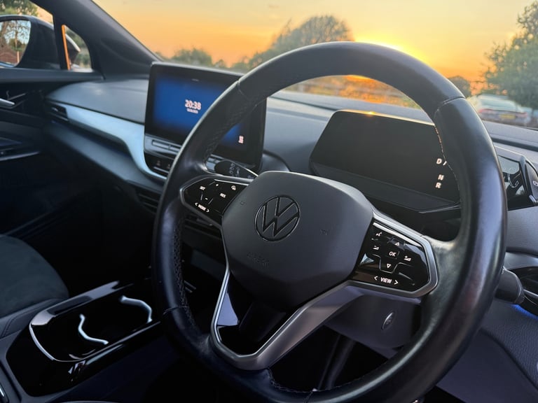 2021 71 REG VOLKSWAGEN ID4 - 77 kWh - LIFE PRO PERFORMANCE - ELECTRIC - 1 OWNER