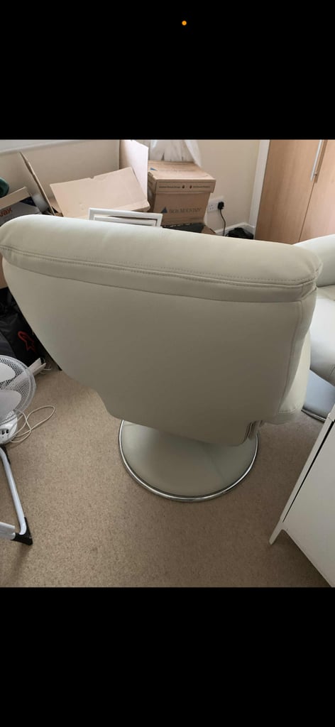 Biarritz swivel chairs & stools x2 brand new 