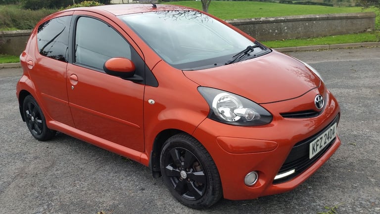 *!*BARGAIN*!* 2012 Toyota Aygo 1 Litre **FULL YEARS MOT** £20 road tax **PICTURES TO FOLLOW** C1 107