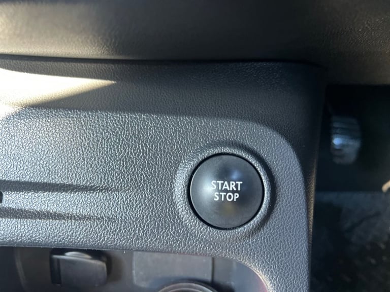 2018 Renault Captur 0.9 TCe ENERGY Dynamique S Nav SUV 5dr Petrol Manual Euro 6 (s/s) (90 ps) HAT...