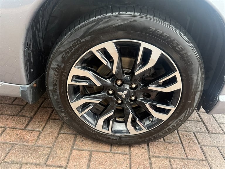2018 Mitsubishi Outlander 2.0h 12kWh 4h SUV 5dr Petrol Plug-in Hybrid CVT 4WD Euro 6 (s/s) (200 p...