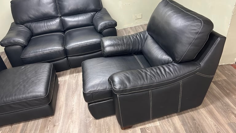 Black leather sofas 3&2&1& foot stool 