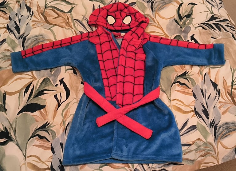 Aged 2-3 Spiderman hooded fleece dressing gown and monster slippers