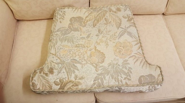 3 piece suite (3 seat sofa, armchair and wingback chair) with removabl