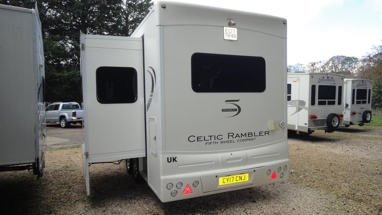 Fifth Wheel Co Celtic Rambler 5th wheel trailer