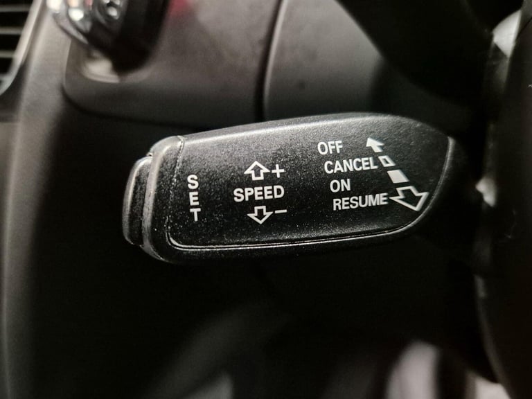 2013 Audi A4 2.0 TDI SE Technik Euro 5 (s/s) 4dr SALOON Diesel Manual