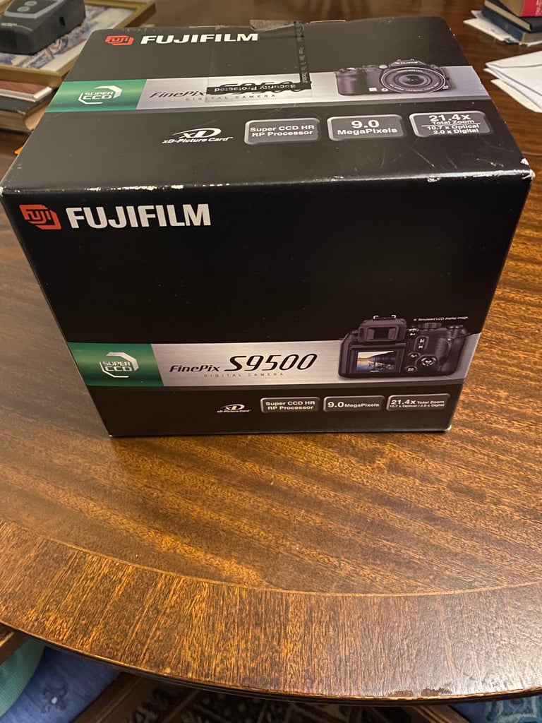 image for Fujifilm FinePix S9500
