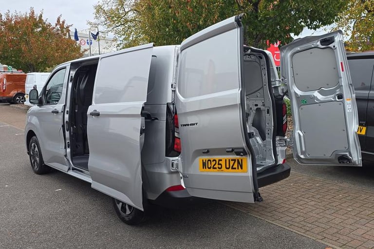 2025 Ford Transit Custom 2.5 PHEV 232ps H1 Van Trend Auto PANEL VAN PETROL/ELECTRIC Automatic