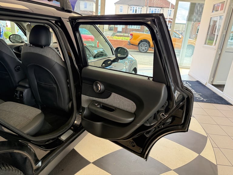 2015 MINI Clubman 1.5 Cooper 6dr ESTATE Petrol Manual