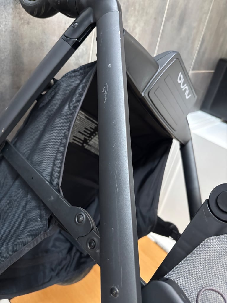Nuna Mixx Next bassinet and stroller