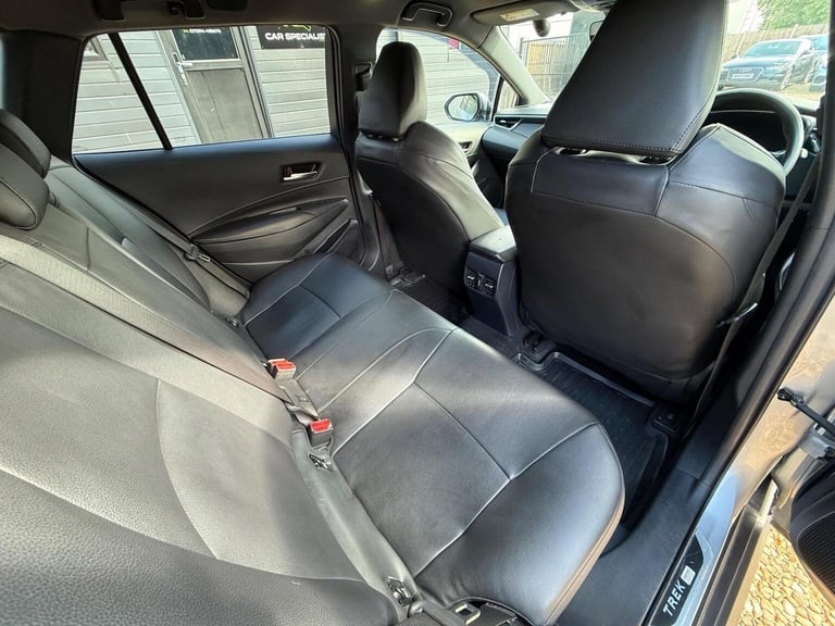 TOYOTA COROLLA 2.0 VVT-h Trek Touring Sports CVT Euro 6 (s/s) 5dr 2022