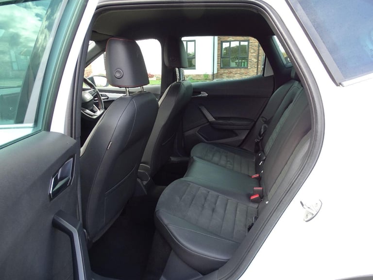 2023 SEAT Arona 1.0 TSI FR Edition DSG Euro 6 (s/s) 5dr HATCHBACK Petrol Automatic