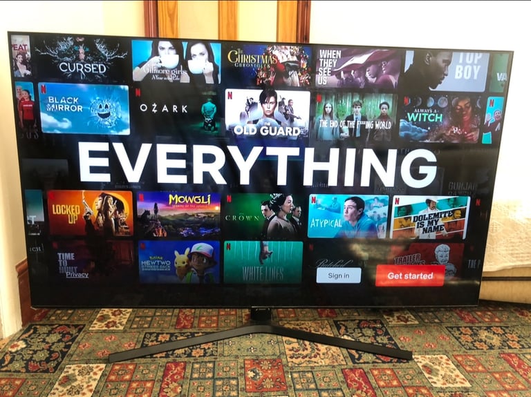 SAMSUNG UE43TU8500 43 Inch Smart 4K Ultra HD HDR LED TV with Bixby, Alexa & Google Assistant
