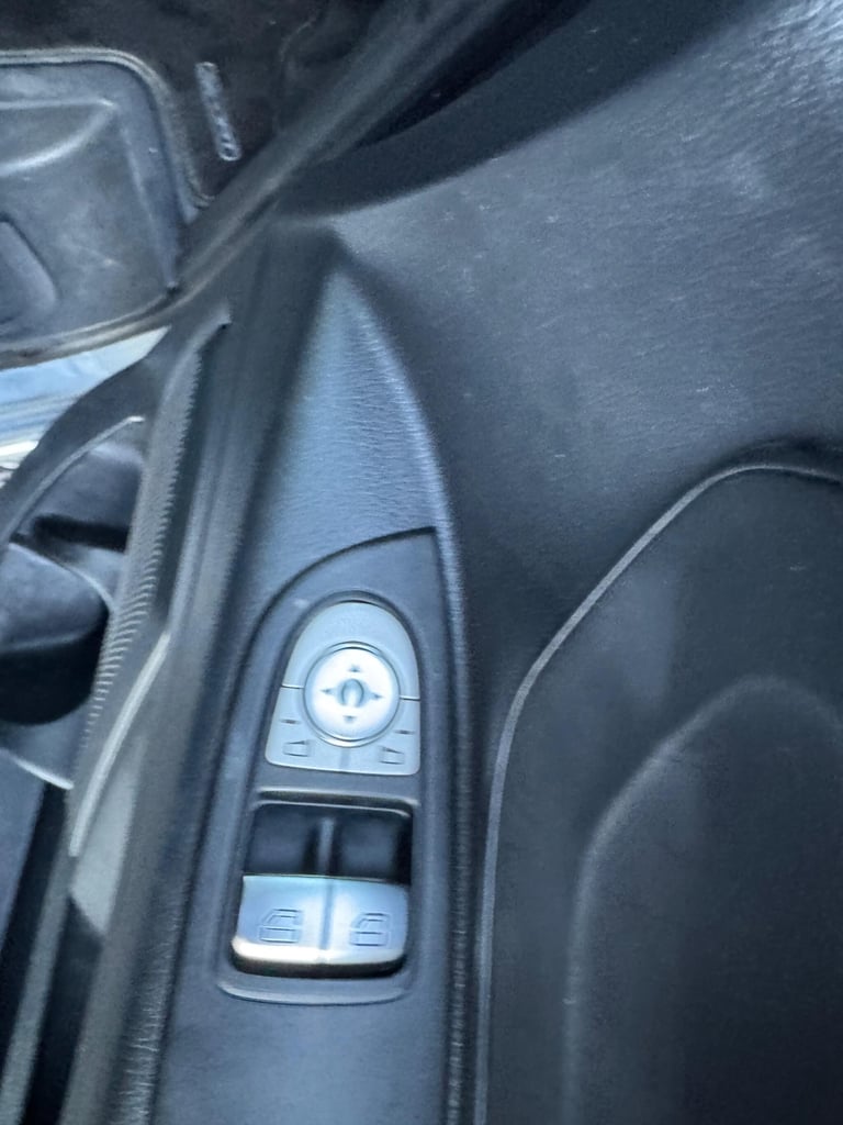 2018 Mercedes-Benz Vito 2.1 116 CDI Sport Crew Van Double Cab 5dr Diesel G-Tronic+ RWD L2 Euro 6 ...