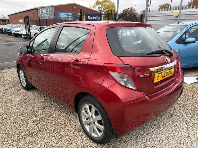 2012 Toyota Yaris 1.33 VVT-i T Spirit 5dr Multidrive S HATCHBACK PETROL Automatic