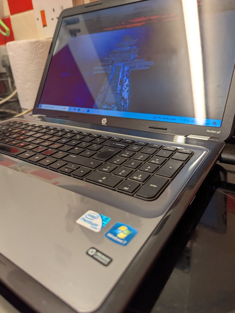 HP G7 8GB 1TB Cheap laptop 17 inch ideal for home or kids use.