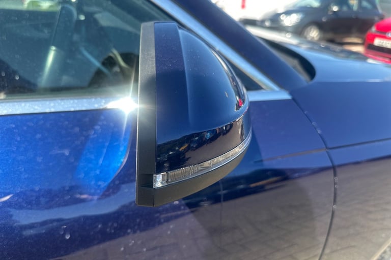  Audi A4 Saloon 2.0 Tfsi 35 Technik Saloon 4dr Petrol S Tronic Euro 6 s/s 150 Ps