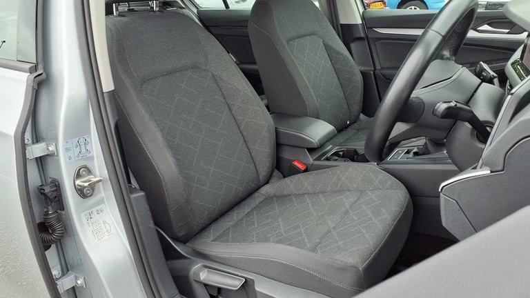 2023 Volkswagen Golf 1.5 TSI 150 Life 5dr Hatchback Petrol Manual
