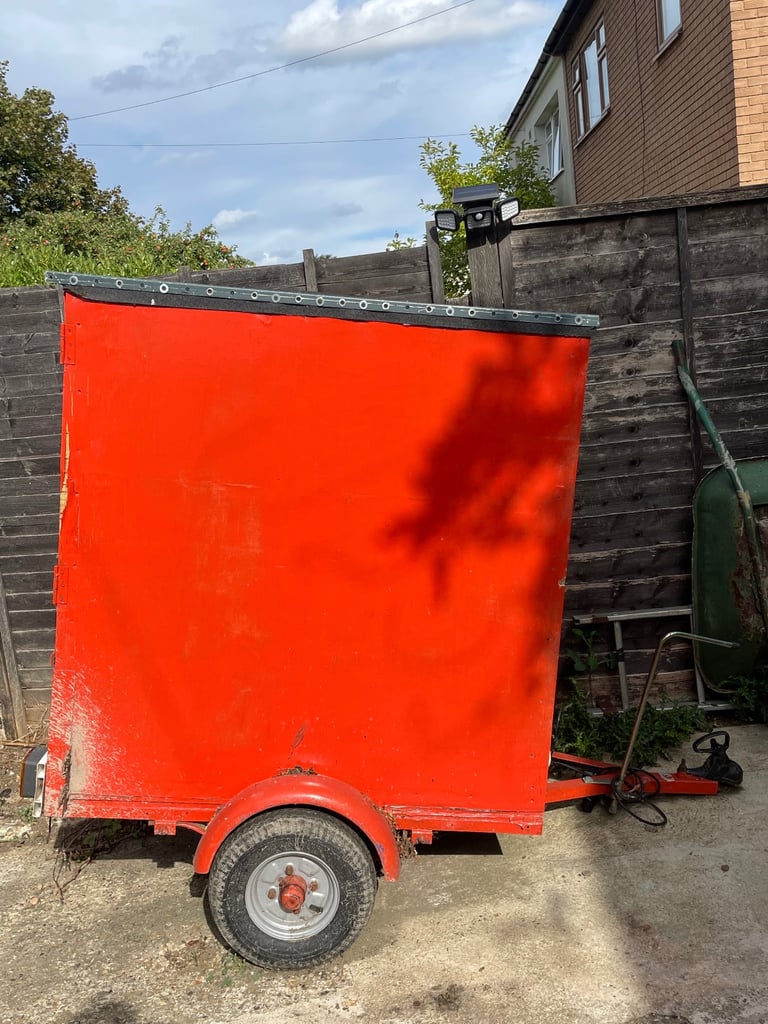 Car trailer/ box trailer