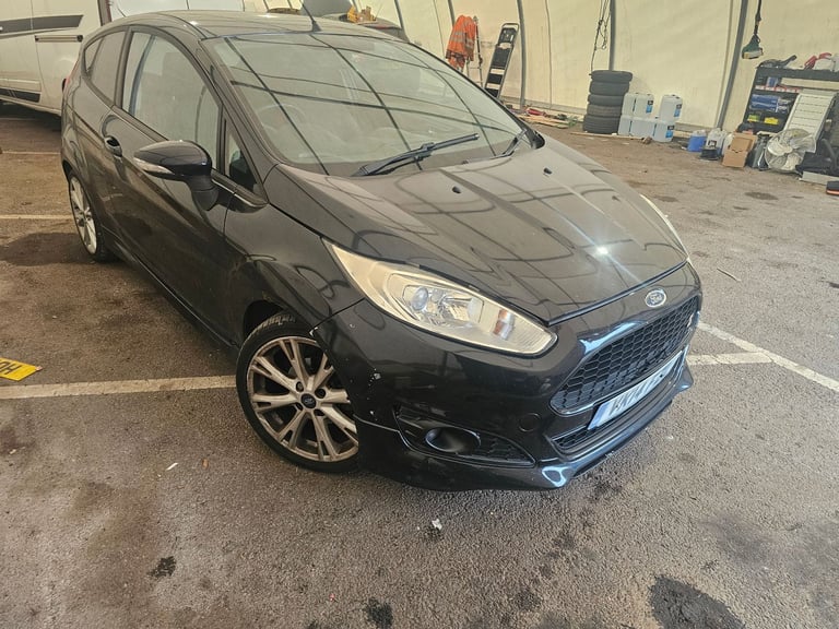 Ford Fiesta Zetec S Breaking
