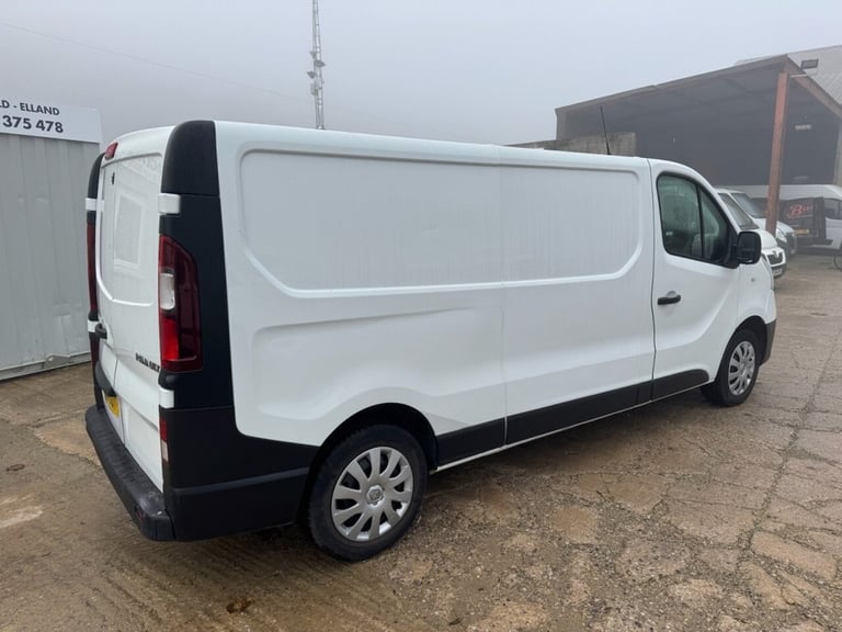 2019 Renault Trafic 1.6 dCi 29 Business Panel Van 5dr Diesel Manual LWB Standard Roof Euro 6 (1 P...