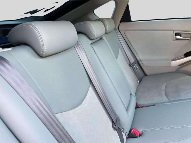 2013 Toyota Prius  1.8 VVT-h T Spirit CVT Euro 5 (s/s) 5dr Hatchback HYBRID ELECTRIC Automatic