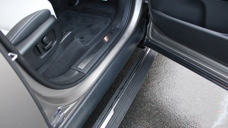 2025 Land Rover Discovery 3.0 D350 Metropolitan Edition 5dr Auto Estate Diesel Automatic