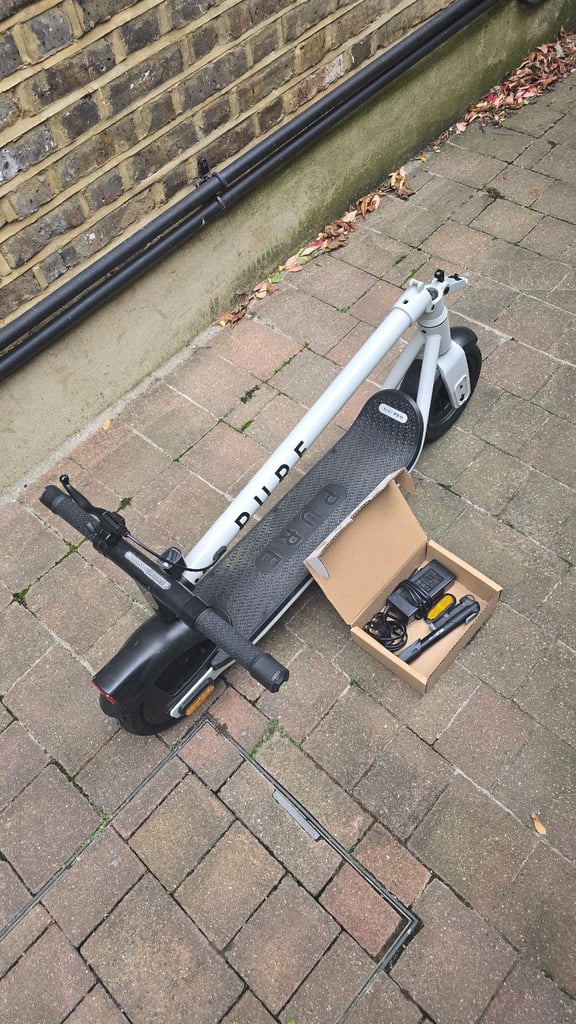 AIR 3 PRO WHITE E SCOOTER