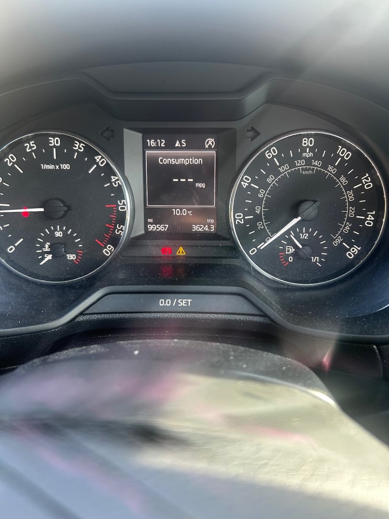 Skoda, OCTAVIA, Hatchback, 2014, Manual, 1598 (cc), 5 doors
