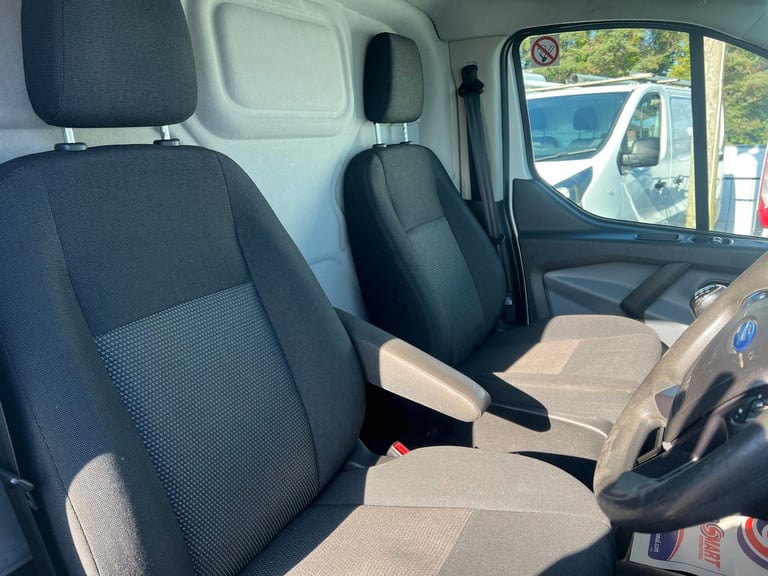 2016 Ford Transit Custom 2.0 TDCi 105ps Low Roof Van PANEL VAN Diesel Manual