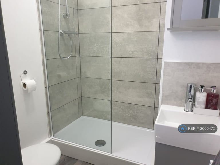 1 bedroom in Chiswell Street, Liverpool, L7 (#2666472)