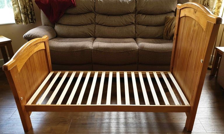 Cot bed, convertible