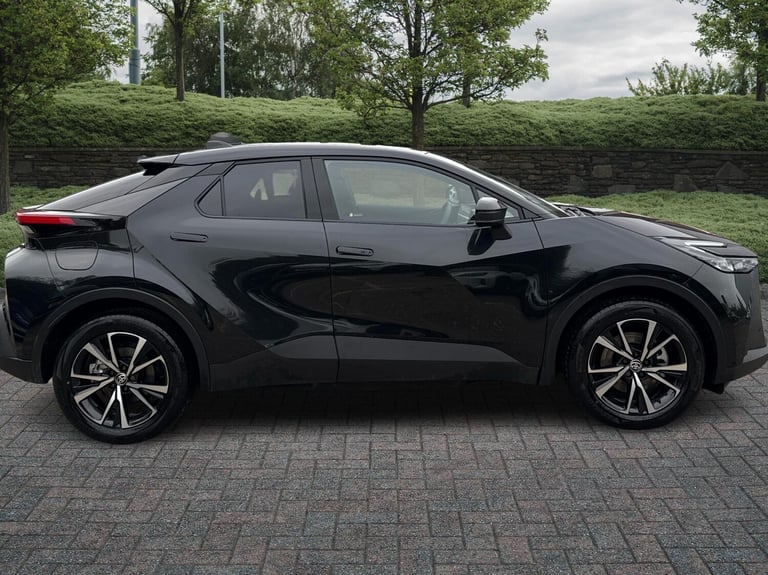 2024 Toyota C-HR 2.0 PHEV Design 5dr CVT SUV Hybrid Automatic