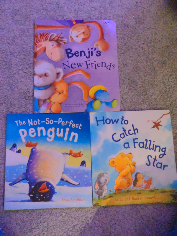 SELECTION OF STORY BOOKS