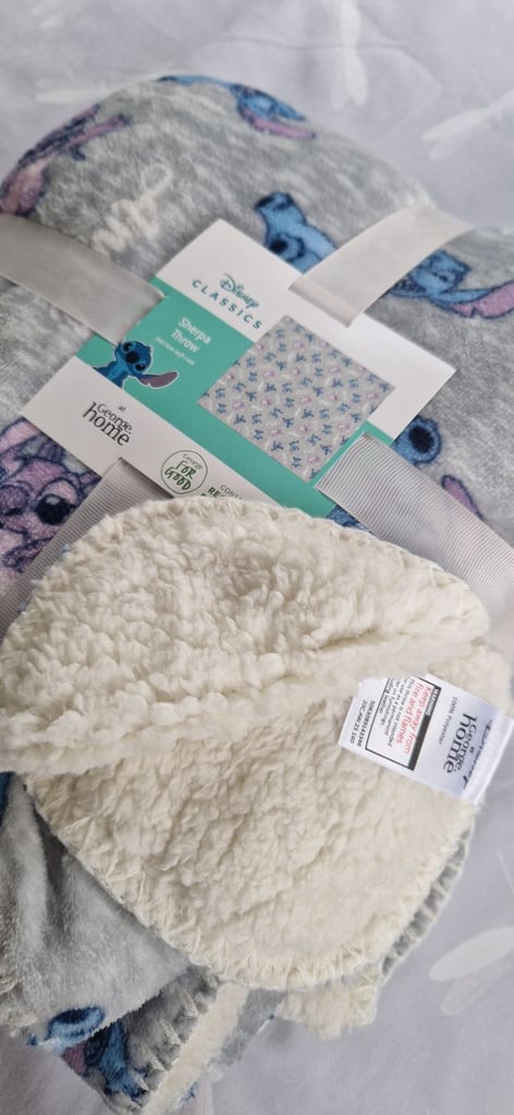Stitch Sherpa Blanket/Throw BNWT