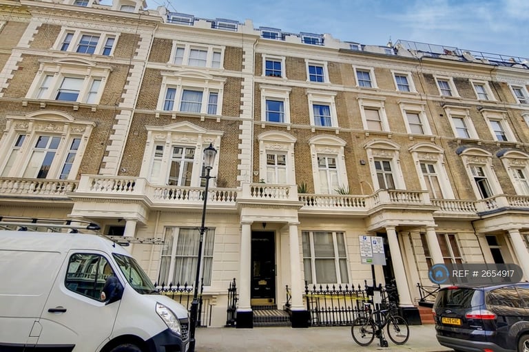 image for 1 bedroom flat in Clanricarde Gardens, London, W2 (1 bed) (#2654917)