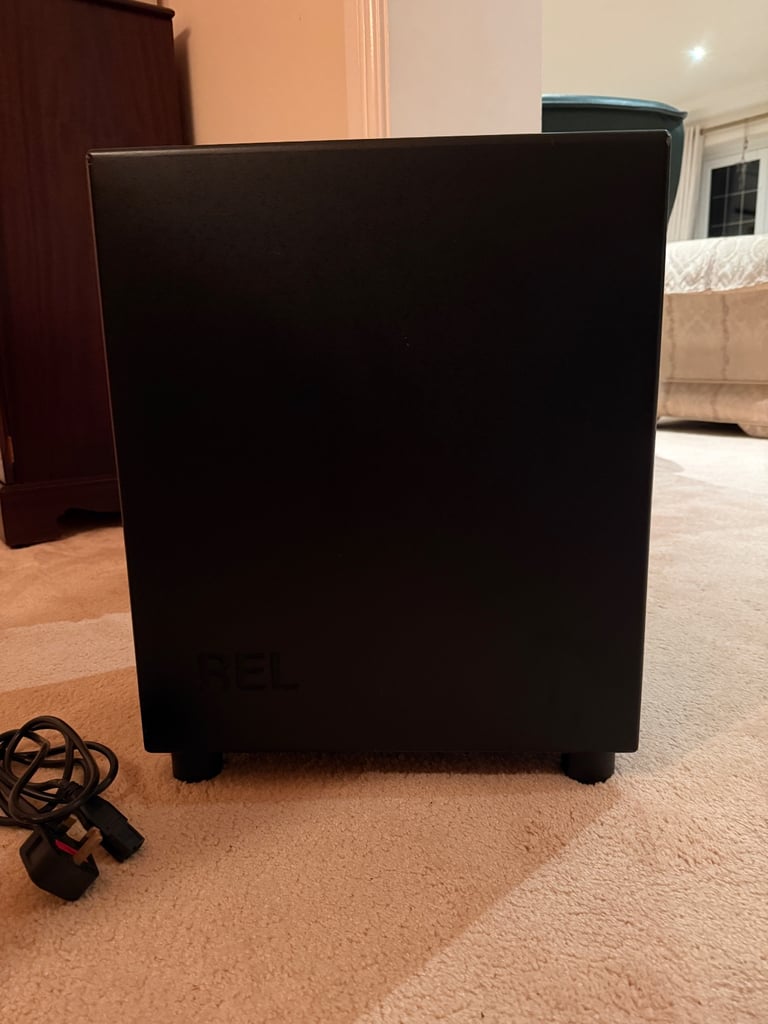REL STRATA 11 SUB BASS SPEAKER SUBWOOFER 